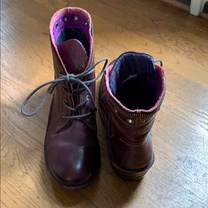 Women’s Bionica Boot Size 10